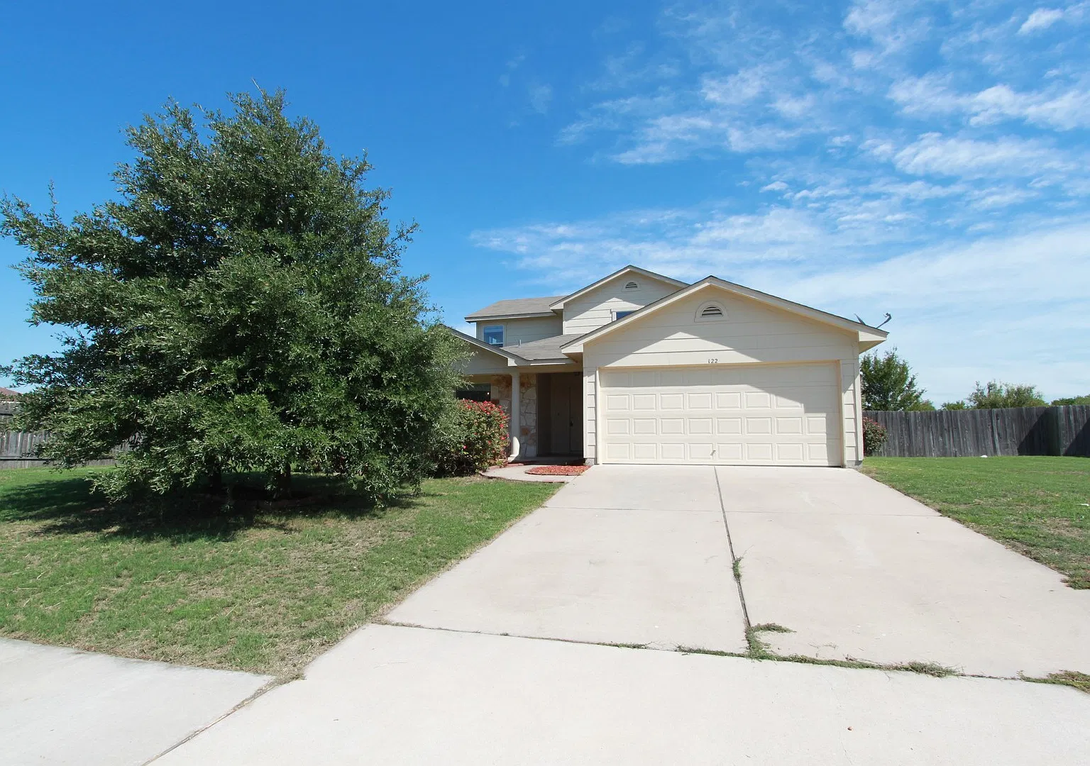 Updated 4 Bedroom, 2.5 Bath Home in Hutto — Photo 1