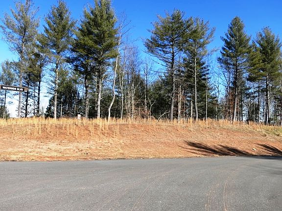 3rd image of 1144 Lakeside Way NW