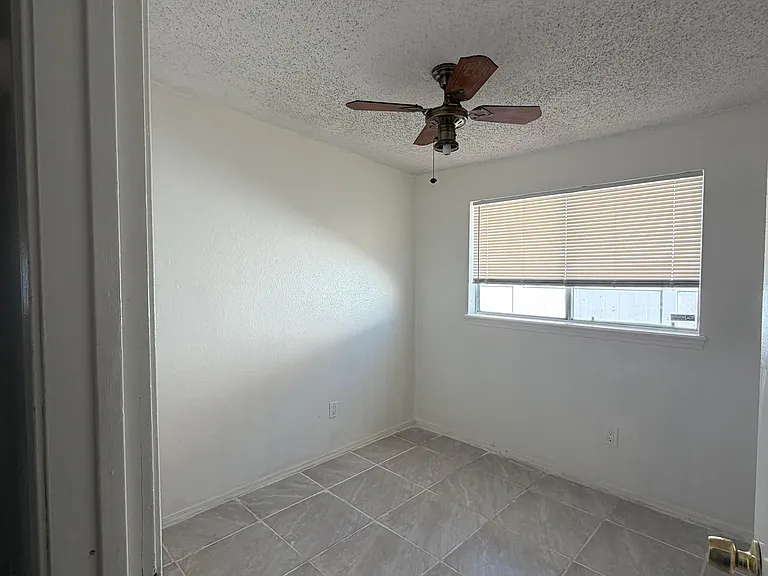 12708 Cloudview Ave NE — Photo 14