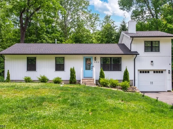 950 E Walnut Dr, Stillwater Twp., NJ 07860