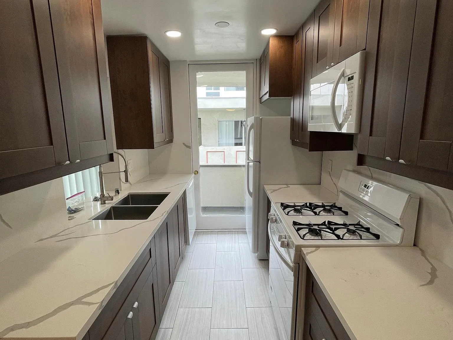 1 bed, 800 sqft, $2,595 — Photo 4