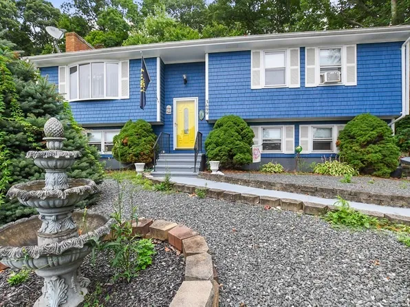 3699 N Main St, Fall River, MA 02720