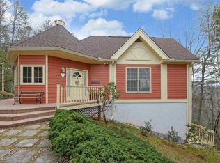 338 Mountain View Ln, Clarkesville, GA 30523