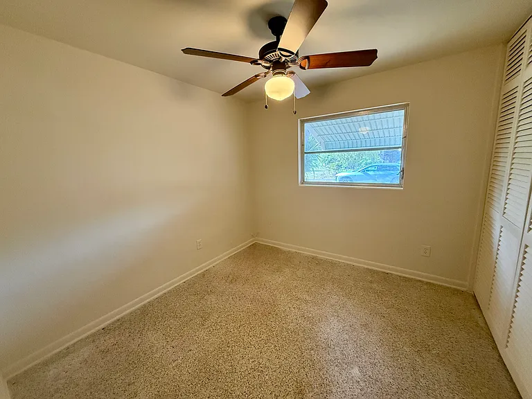 1112 Northview Dr — Photo 13