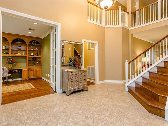 5th image of 5310 Avondale Dr