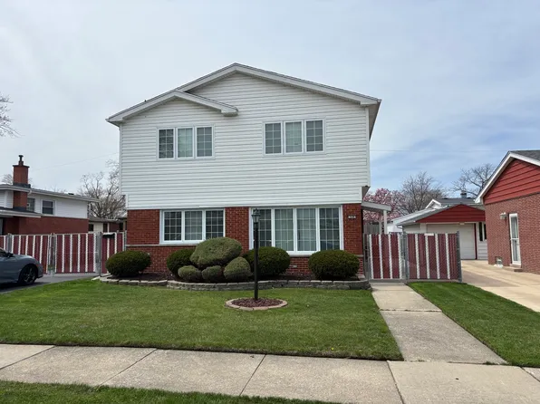 326 N Arquilla Dr, Chicago Heights, IL 60411