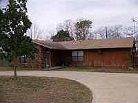 1st image of 852 Magnolia Ln