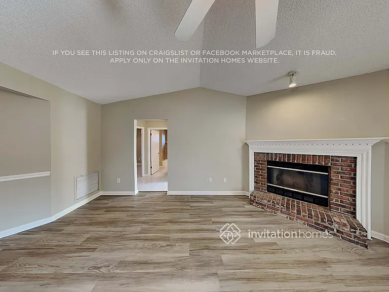 1562 Candice Ct — Photo 4