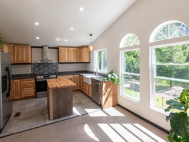 Kramer Rd — Photo 2