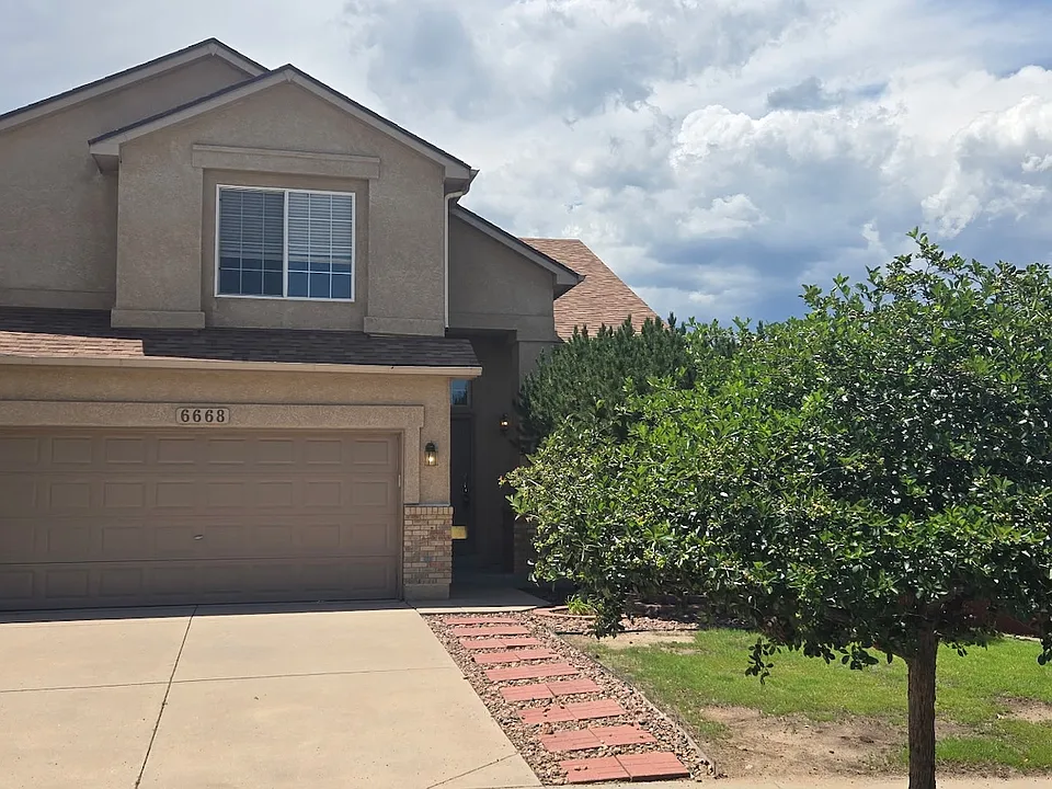 6668 Gooseberry Dr
