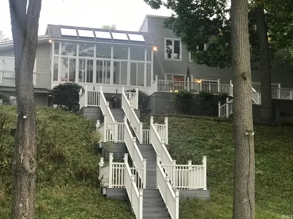 50800 Lilac Rd, South Bend, IN 46628