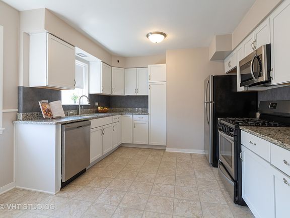 2nd image of 4244 Oakton St