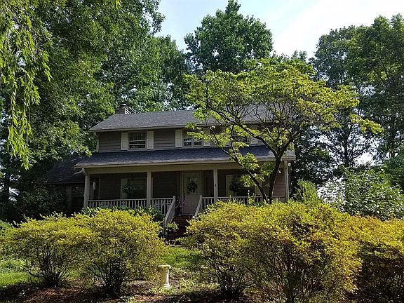 3rd image of 1179 Ivy Woods Dr