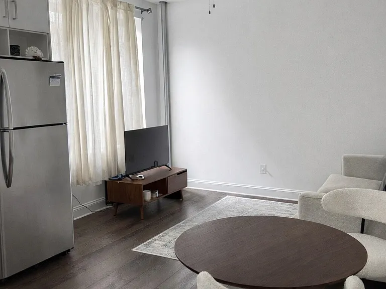 2475 Hughes Ave #2 — Photo 13