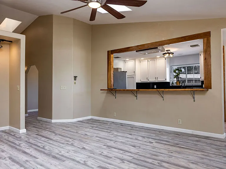 1221 Alysa Ct — Photo 6