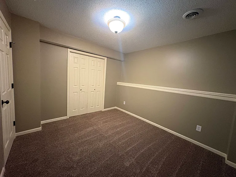 5325 NE Sunshine Dr — Photo 15