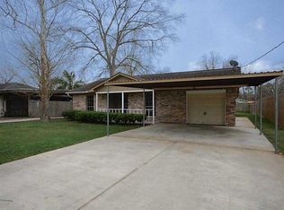12115 20th St, Santa Fe, TX 77510