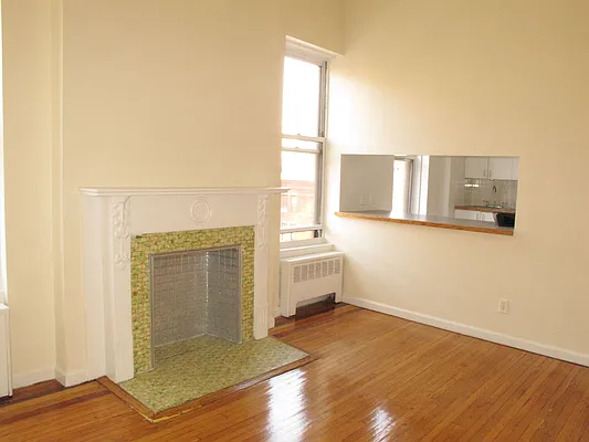 Rented by Walber 82nd Street | media 9