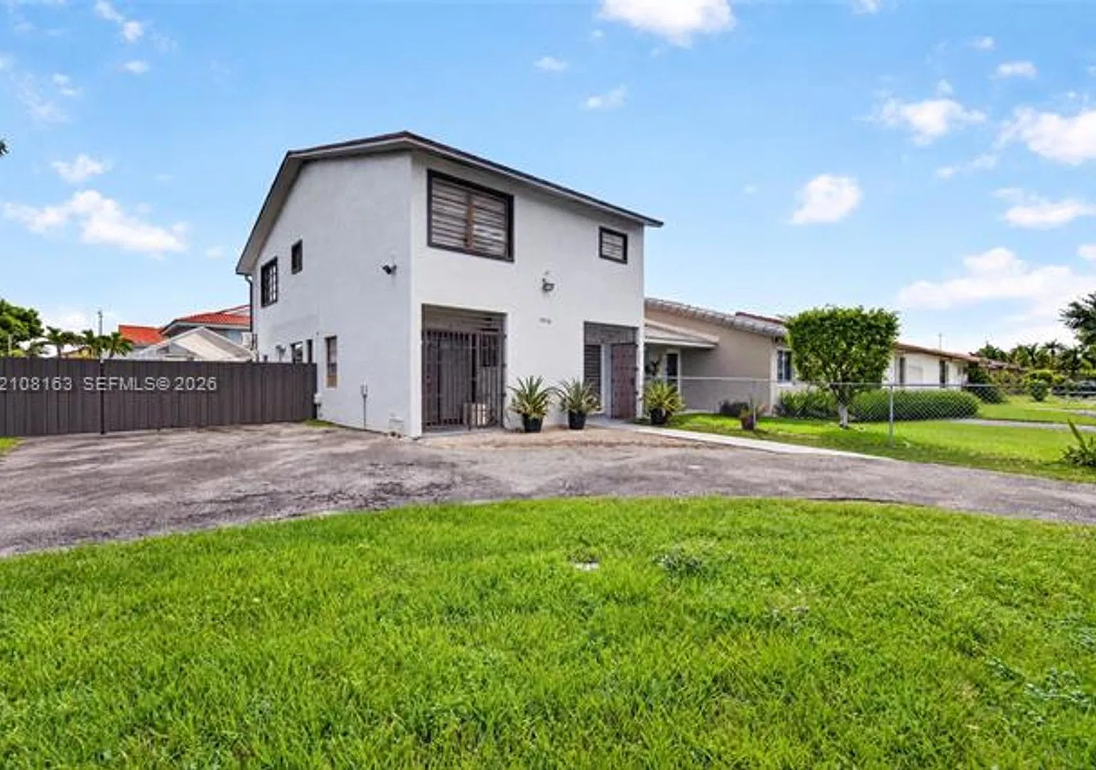 11510 SW 5th St # 11510, Sweetwater, FL 33174 — Photo 3