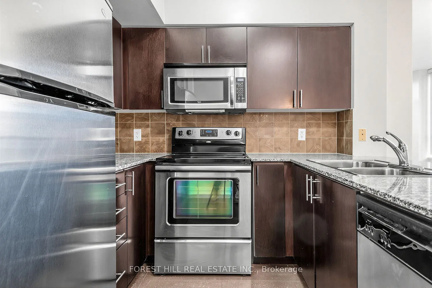 2 bed, $2,975 — Photo 4
