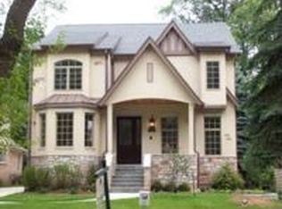 241 Powell St, Clarendon Hills, IL 60514