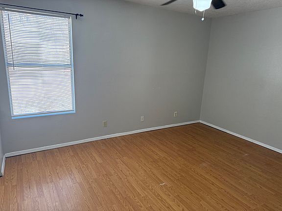 4th image of 1621 Patti Pl NE