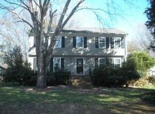 4825 Pine Ridge Rd, Charlotte, NC 28226