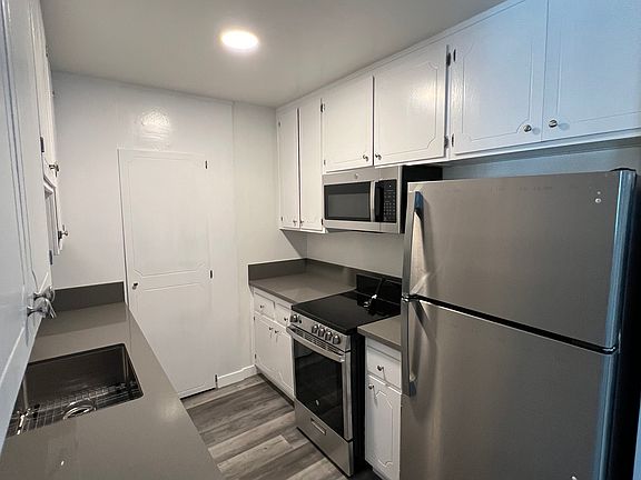 5th image of 1861 N Van Ness Ave #0f6a7b13c