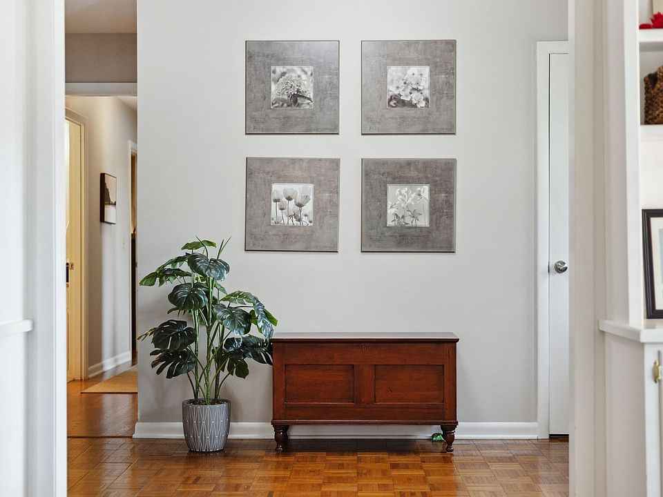 1st image of 6721 Currywood Dr