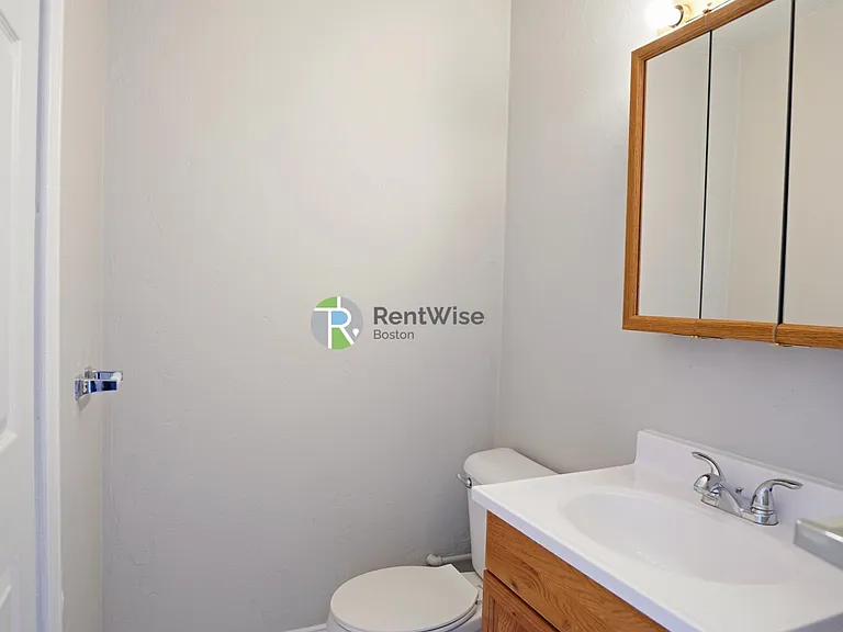 104 Murdock St #2 — Photo 3