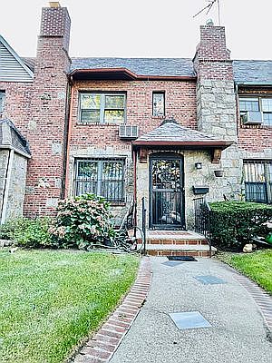 1st image of 8627 62nd Ave