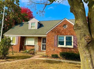 63 Howells Rd, Bay Shore, NY 11706