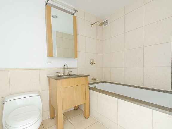 4th image of 350 W 42nd St APT 45A
