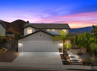 31731 Ridgeview Dr, Lake Elsinore, CA 92532