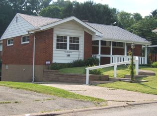121 Dunbar Dr, Pittsburgh, PA