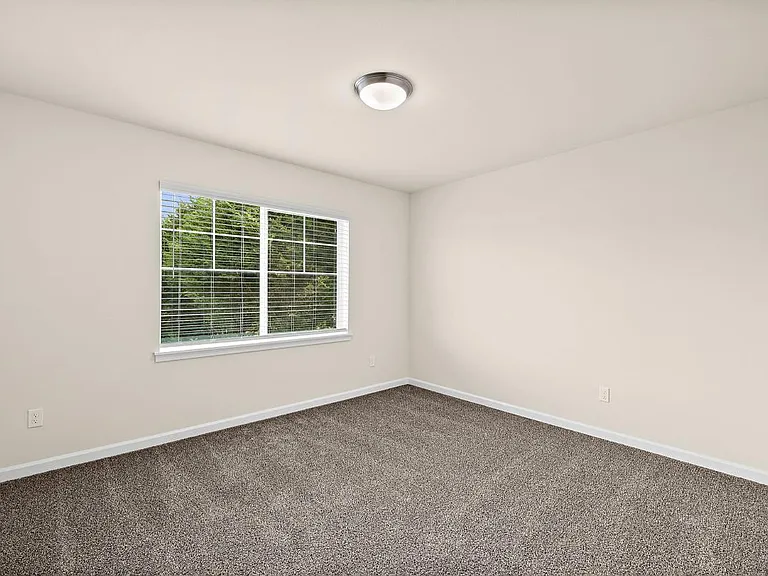 15851 Woodland Ct SE — Photo 22