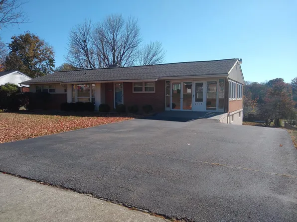 4538 Cordell Dr, Roanoke, VA 24018