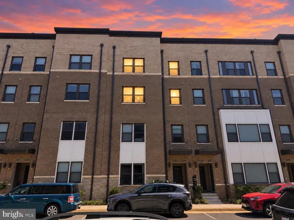 20536 Milbridge Ter, Ashburn, VA 20147