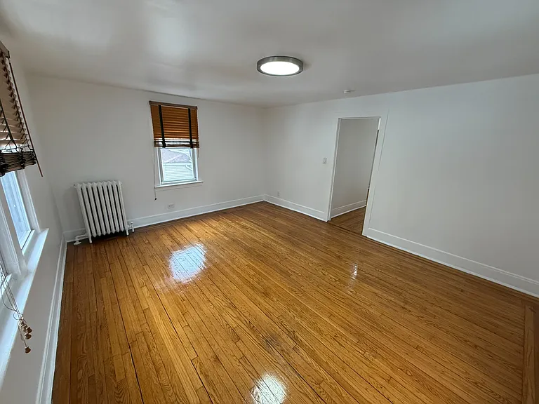 596 Warburton Ave #3S — Photo 2