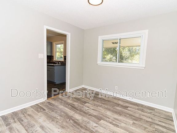4th image of 7707 Canyon Dr