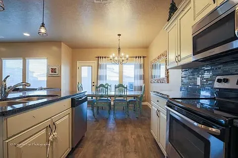 2907 E 3520 S — Photo 5