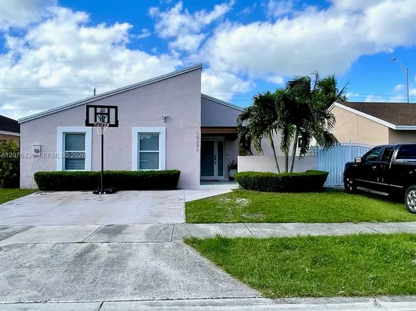 19342 SW 119th Ct, Miami, FL 33177