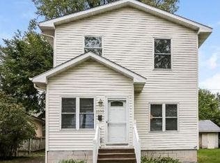 1090 Mackubin St, Saint Paul, MN 55117