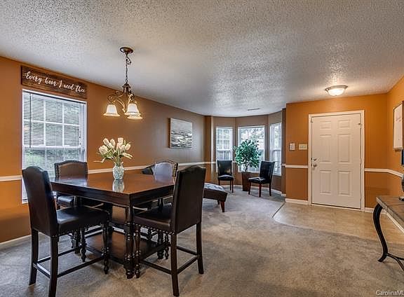 4th image of 5213 Vanhoy Ln