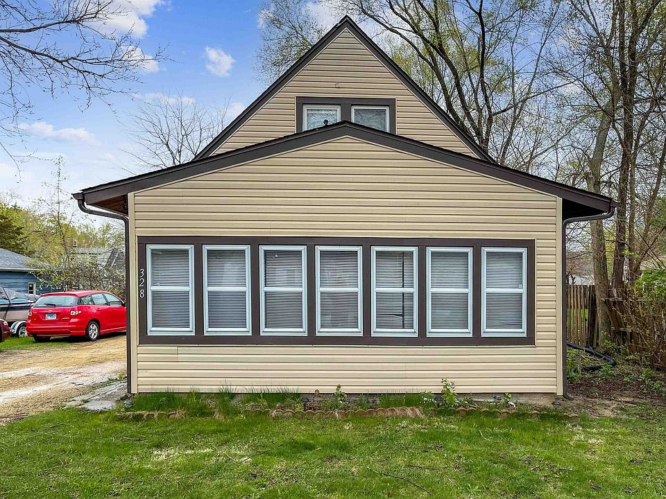 1st image of 328 Wilson Ave