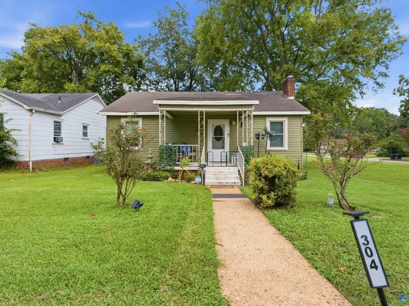 304 Memorial Dr NW, Decatur, AL 35601
