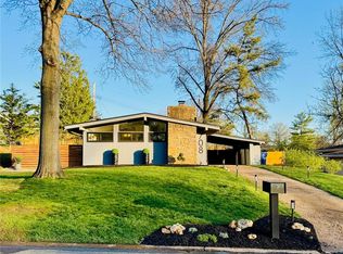 708 Paddock Ct, Saint Louis, MO