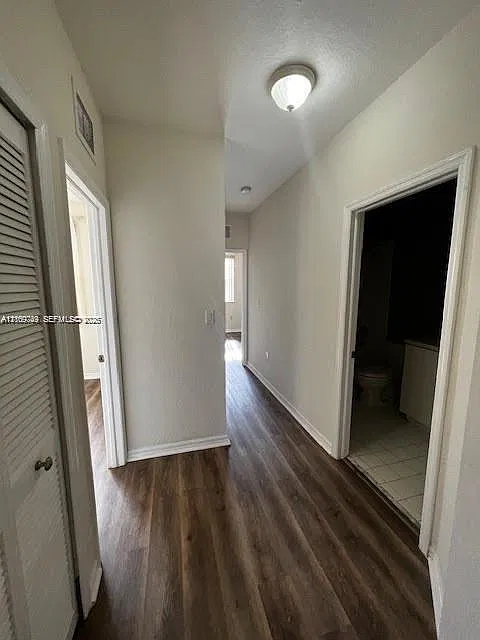 Kendall Breeze South — Photo 4