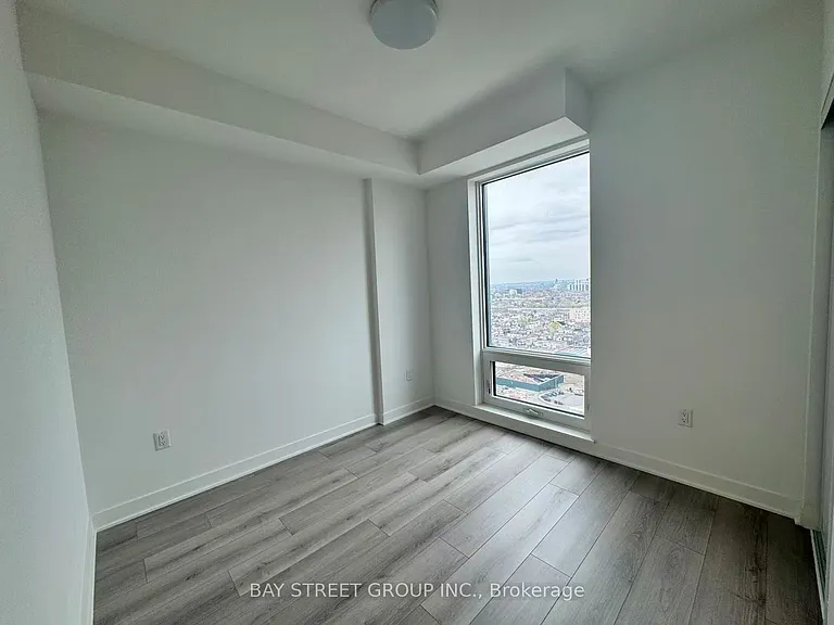 1185 Dupont St #2001 — Photo 9