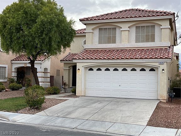 2nd image of 7575 Jacaranda Leaf St